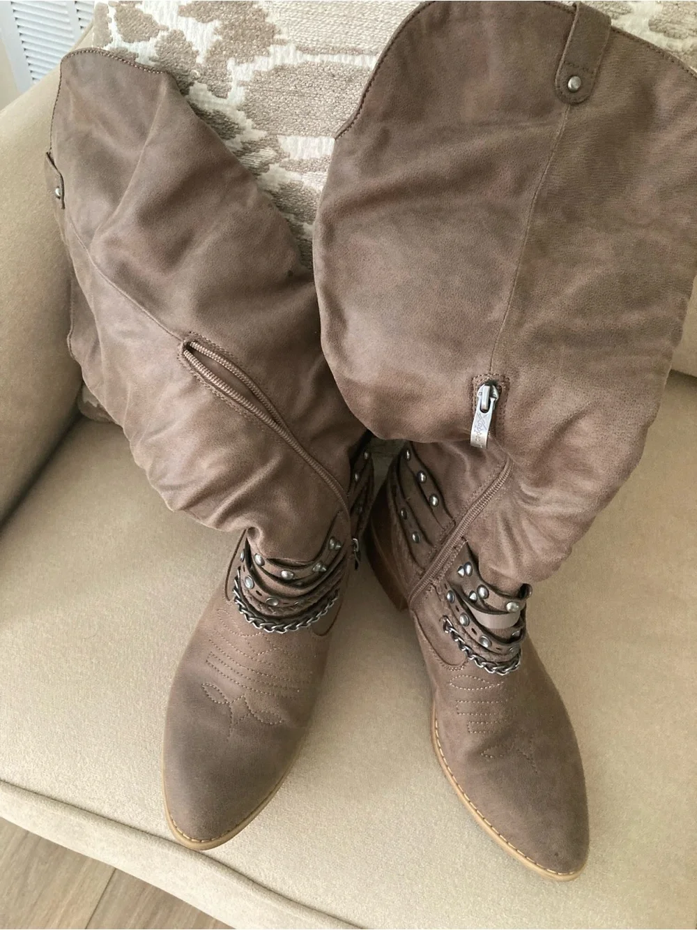 Women's Tall Brown Western-Style Boots with Studded Wrap